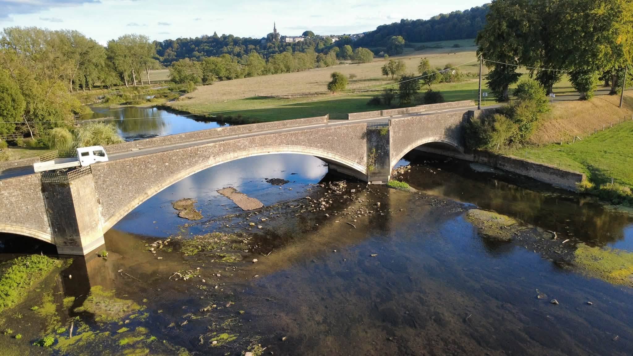 Le pont de Martué